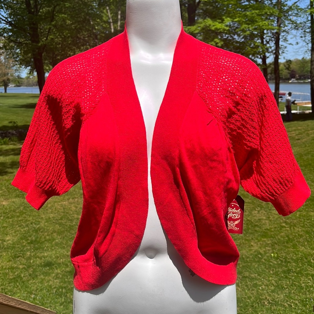 NWT Faded Glory open shrug M
